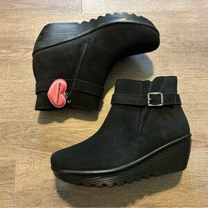 New Sketchers Black Wedge Ankle Boots